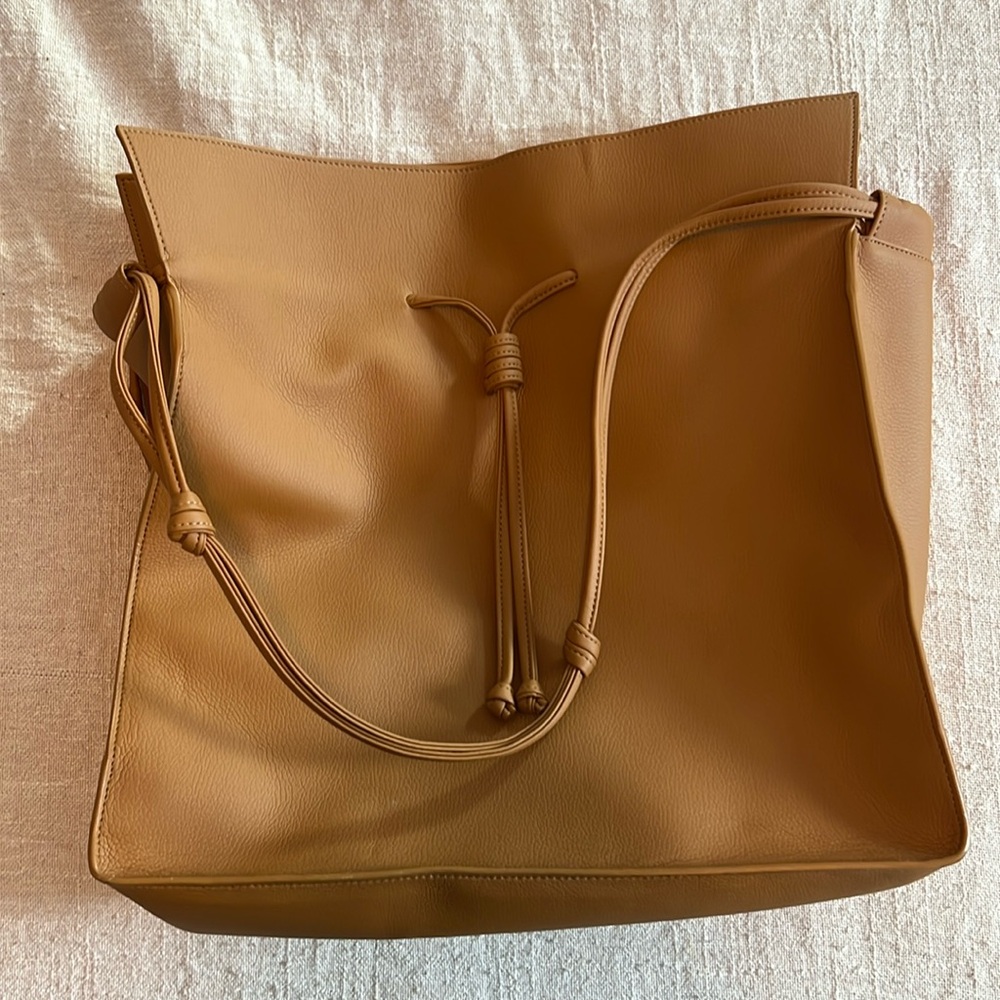Von Holzhausen The Large Shopper in Caramel